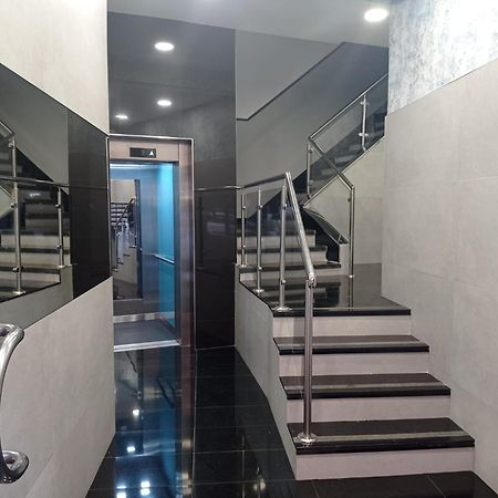 Amplio, Luminoso Y Moderno Cerca Del Casco Viejo Apartman Bilbao Kültér fotó