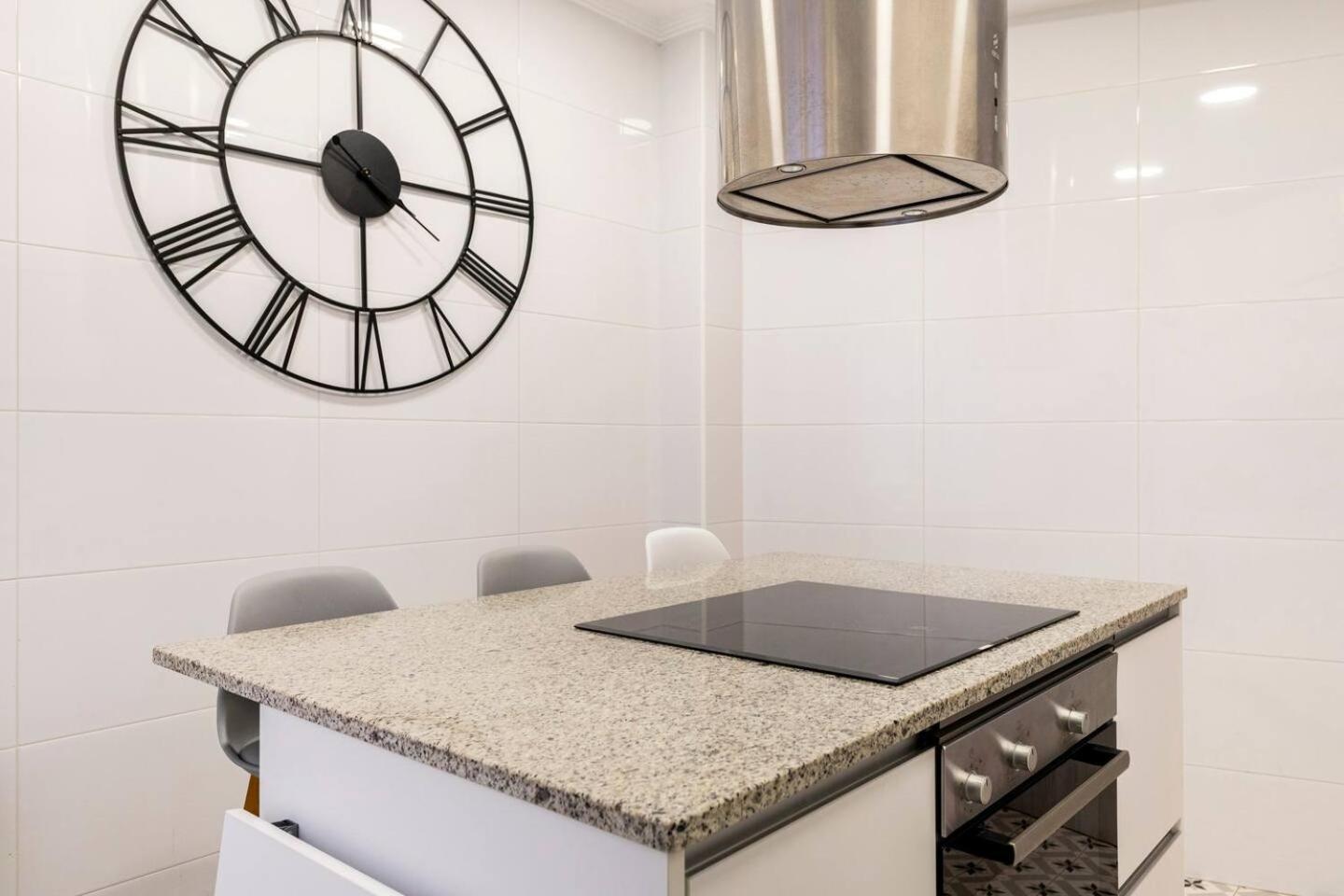 Amplio, Luminoso Y Moderno Cerca Del Casco Viejo Apartman Bilbao Kültér fotó